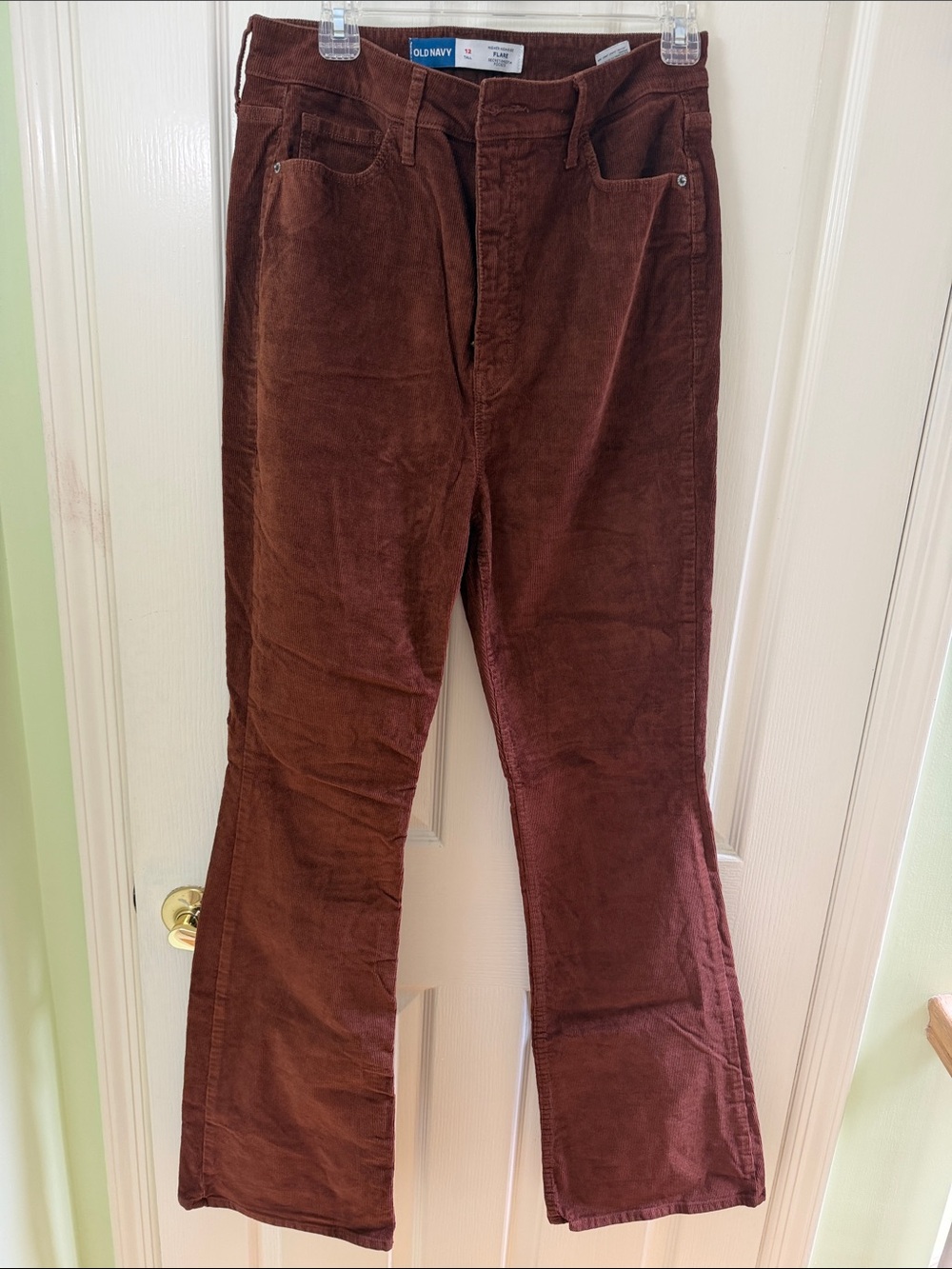 Old Navy women’s Corduroy Pants in Deep Brown